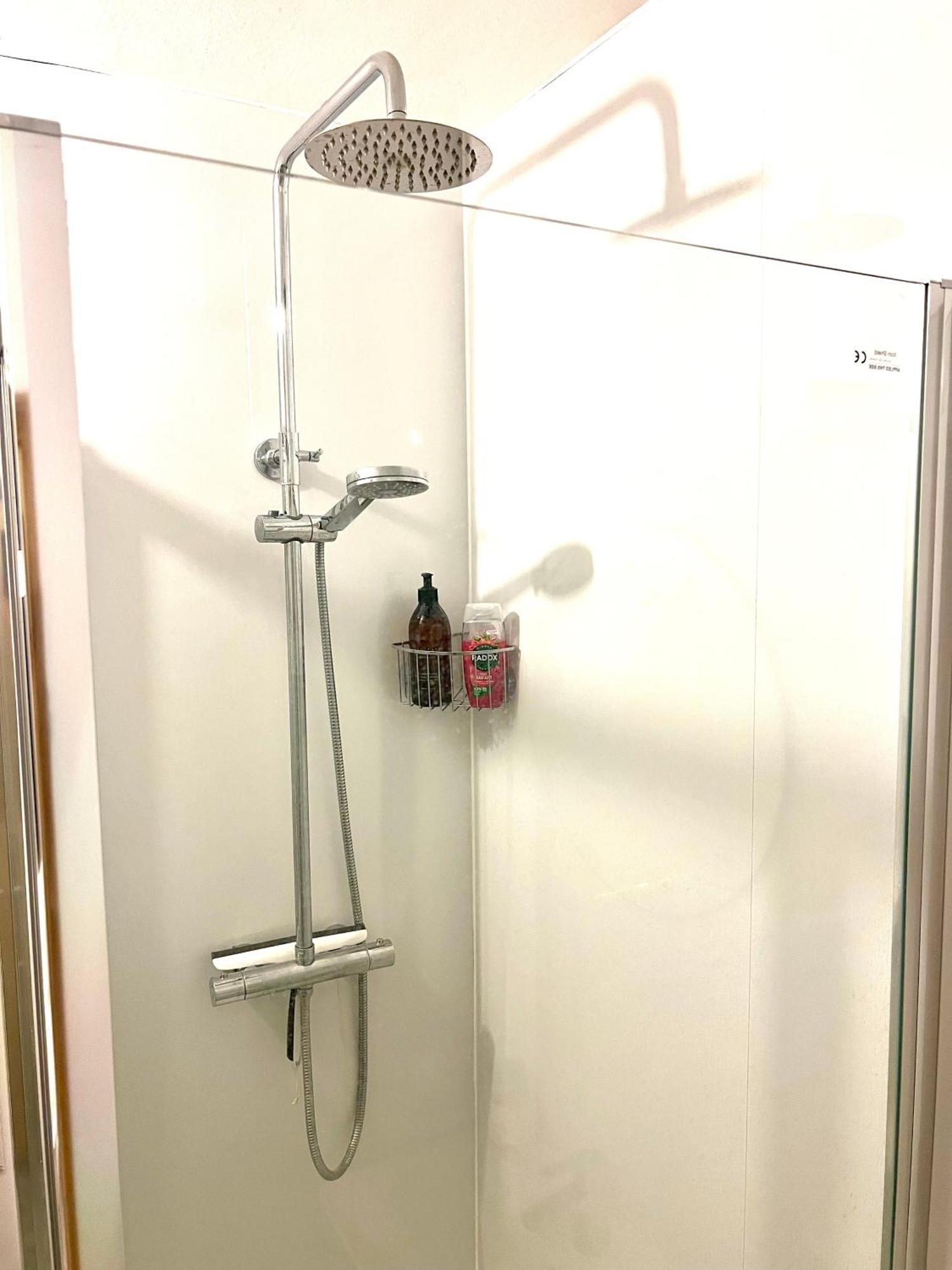 Central London Waterloo - Private Rooms In Shared Apartment Ngoại thất bức ảnh